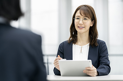 専門家のフォローを受ける人